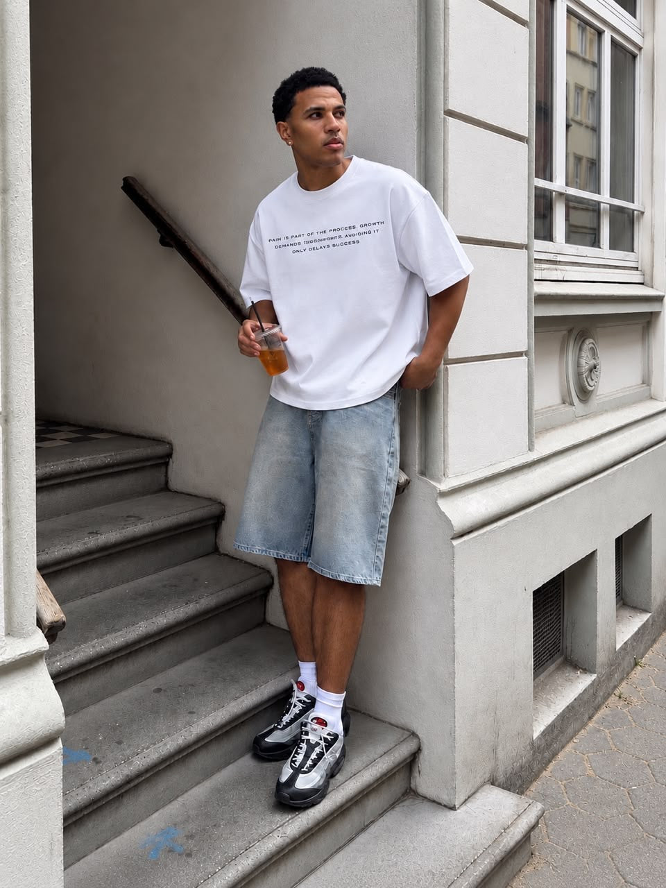 Threads Boxy Graphic T-Shirt